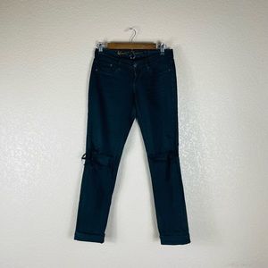 Black Destroyed Knee Levi's Denim Size: 25